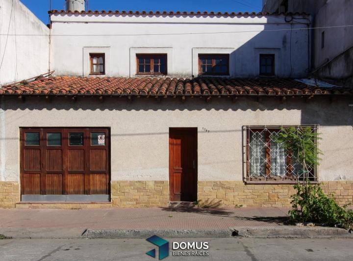 Casa · 180m² · 4 Dormitorios · 1 Cochera