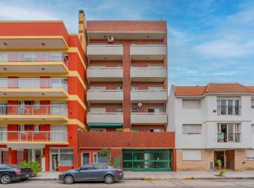 Departamento · 64m² · 3 Ambientes · 1 Cochera · Venta Semipiso de 3 Ambientes con Cochera