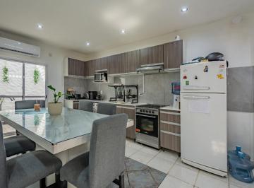 PH · 130m² · 5 Ambientes · Venta - PH - 5 Ambientes - Patio - Terraza - Permuta - Villa Luro