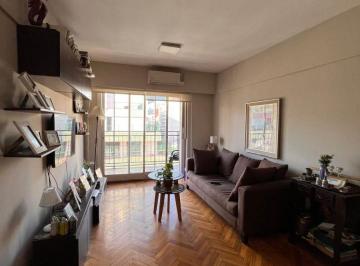 Departamento de 4 ambientes, Belgrano · Departamento en Venta en Belgrano – 4 Ambientes, Luminoso en Edificio de Categoría - Apto Credito
