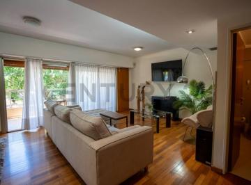 Departamento · 104m² · 4 Ambientes · 1 Cochera · Venta de Departamento de 2 Dorm. en La Plata – Primer Piso Al Frente con Cochera