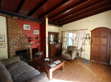 Casa · 100m² · 4 Ambientes · 1 Cochera · Casa en Venta a Reciclar en City Bell La Plata