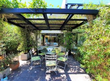 Casa · 262m² · 5 Ambientes · 2 Cocheras · Casa - La Lomada de Pilar