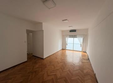 Departamento · 82m² · 4 Ambientes · Departamento en Recoleta. Tres Dorm..
