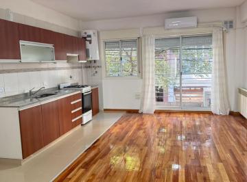 Departamento · 45m² · 2 Ambientes · 2 Ambientes| Alquiler, Flores | Excelente Estado C/patio