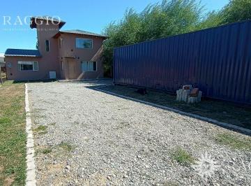 Casa · 130m² · 4 Ambientes · Casa de 4 Ambientes en El Bolsón, Barrio Los Álamos - Apta Crédito - (Fc - 177)