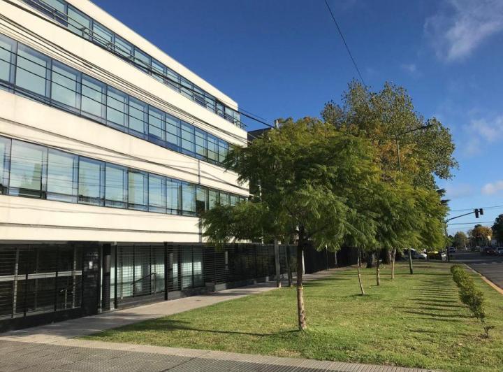 Oficina comercial · 163m² · 6 Ambientes · 7 Cocheras