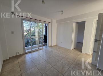 Departamento · 39m² · 2 Ambientes · Alquiler Departamento 61 E 1 y 2 La Plata, 1 Dormitorio con Balcón