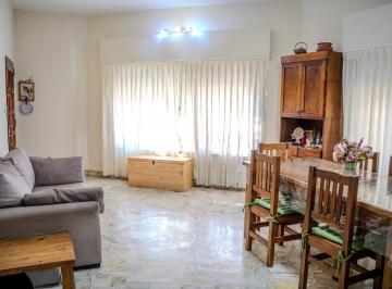 Casa · 63m² · 3 Ambientes · 1 Cochera · Venta, Casa, 3 Ambientes, Cochera, Patio, Parrilla, Lavadero, Toilett, Villa Lynch