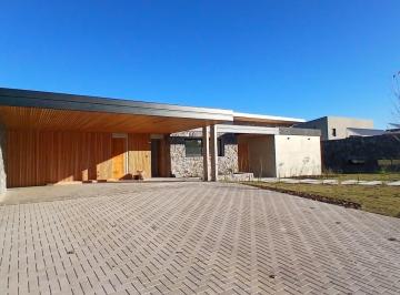 WhatsApp Image 2026-06-17 at 11.27.02.jpeg · Casa en Venta - 4 Dorm. - Estancia El Terron, Mendiolaza