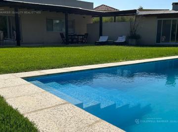 Casa · 180m² · 6 Ambientes · 4 Cocheras · Casa en Venta Barrio Islas El Cantón