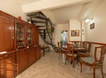 PH · 69m² · 4 Ambientes · 1 Cochera · Excelente PH Duplex en Olivos!