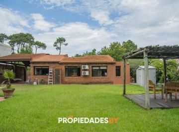 Foto1 · En Venta Casa de 3 Dorm. en Jardines de Córdoba con Barbacoa