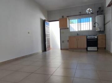 PH · 40m² · 2 Ambientes · 2 Ambientes en 1er Piso por Escalera, Patio con Parrilla