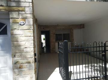 Casa de 4 ambientes, Bahía Blanca · Mitre 1176, Alquila Casa de Dos Dorm..