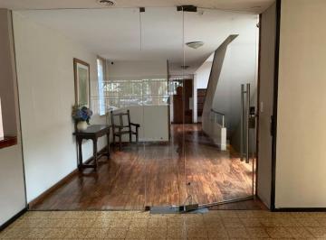 Departamento · 88m² · 5 Ambientes · Semipiso de 3 Dorm. Frente a La Gobernación