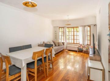 Casa · 145m² · 4 Ambientes · 1 Cochera · Triplex 4 Amb C/garage y Patio | Zona Inmejorable