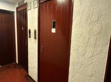 Departamento de 2 ambientes, San Telmo · Oferta y Financiación por Parte del Propietario - Av Independencia Al 500 Depto con Balcón