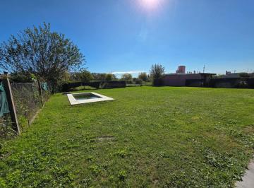 Casa · 120m² · 2 Ambientes · 1 Cochera · Casa en Funes. 1 Dormitorio.