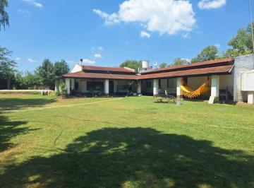 Casa · 351m² · 3 Ambientes · 1 Cochera · Casa en Zelaya