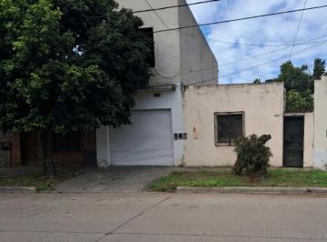 Casa · 68m² · 3 Ambientes · Venta Casa a Remodelar