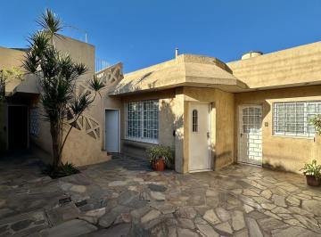 Casa · 92m² · 5 Ambientes · 2 Cocheras · Casa en Ciudad Madero