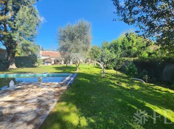 Casa · 93m² · 4 Ambientes · Venta Casa 4 Ambientes con Piscina en Glew