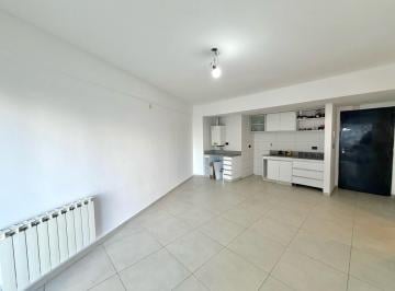 Departamento · 72m² · 3 Ambientes · 1 Cochera · Departamento en Venta de 3 Ambientes con Cochera en Bernal Centro