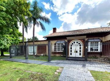 Casa de 6 ambientes, Ituzaingó · Casa con 1520 m² en Venta con 4 Dorm. en Ituzaingó Norte