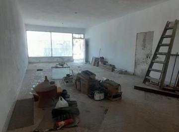 Casa · 125m² · 6 Ambientes · 3 Cocheras · Casa Interna con Local Comercial, Santa Fe