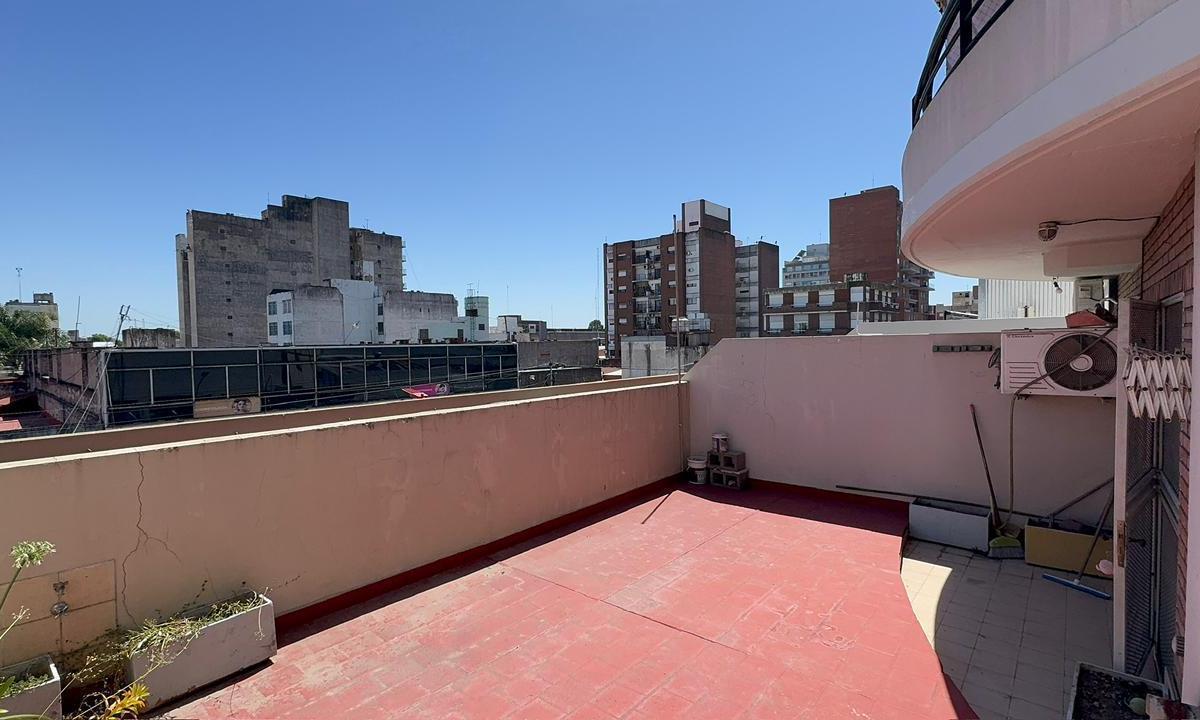 Almirante Brown al 700