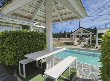 Hotel · 363m² · Venta Complejo de Cabañas