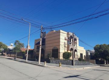 Casa de 6 ambientes, Córdoba · Casa en Venta 4 Dorm. en Maipú II 337 m² Cubiertos con Escritura | Excelente Estado