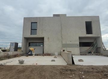 20260411_103608.jpg · Venta Hermoso Duplex a 1 Cuadra del Colegio Nash 2 Dorm. + Escritorio