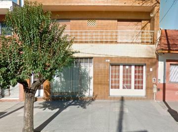 Casa de 4 ambientes, Villa Riachuelo · Casa Tipo PH Chilavert 6100 2 Plantas Uso Comercial