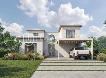 Casa · 266m² · 5 Ambientes · Casa en Venta en Pilara