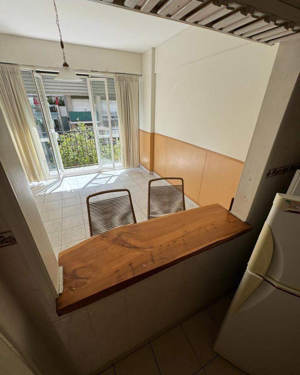 Departamento de un ambiente a la calle con Balcon Frances