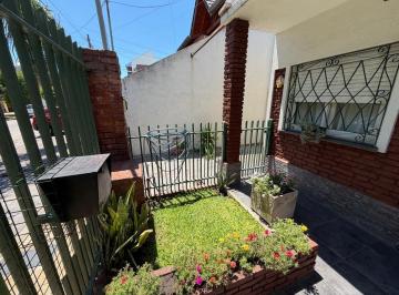 Casa · 170m² · 4 Ambientes · 4 Cocheras · Casa 3amb en Ramos Mejia C/ Dpto de 2amb y Patio