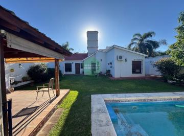 Casa · 231m² · 7 Ambientes · 2 Cocheras · 2 Dorm. en Pb - 230 m² Cubiertos - Quincho - Pileta - Casa en Venta en Villa Belgrano