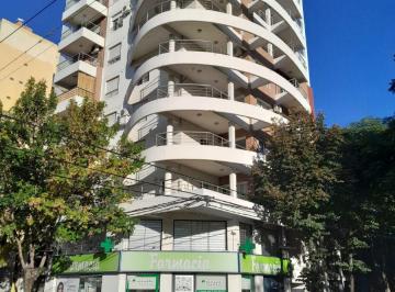 Departamento de 3 ambientes, Rosario · 1 Dorm. + Comodin – Arroyito/parque Alem – Patio C/parrillero!