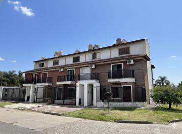 Casa · 82m² · 4 Ambientes · 1 Cochera · Casa 4 Ambientes con Cochera y Patio, Quilmes en Venta