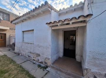 Casa · 152m² · 5 Ambientes · Casa en Venta Mixta, Godoy Cruz