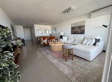 Foto1 · Torre One Piso Alto Venta Roosvelt Categoria Brava