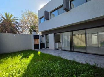 Casa de 4 ambientes, General San Martín · Duplex 4 Ambientes a Estrenar con Jardin y Cochera en Ballester!