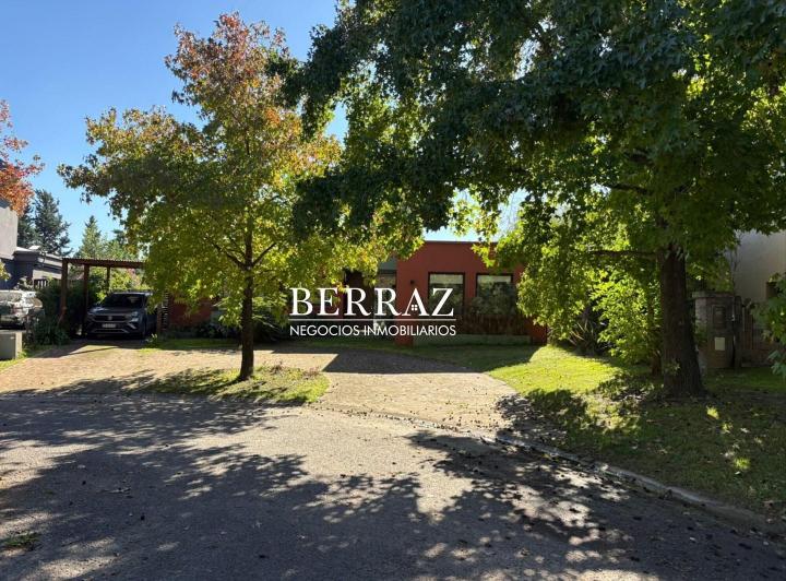 Casa · 117m² · 5 Ambientes · 1 Cochera