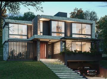 Casa · 400m² · 8 Ambientes · 1 Cochera · Estancia El Terrón Casa en Venta 3 Dorm. y Estudio con Vista a Espacio Verde