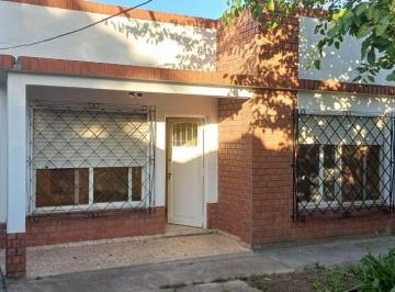 Edificio de 10 ambientes, Quilmes · 5 Casas en Block en Venta 316 m² – Ideal Renta – Lote 8,66 X 51 – Ezpeleta Oeste