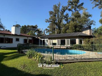 Quinta vacacional · 130m² · 4 Ambientes · Venta Quinta 3 Ambientes, Quincho Cubierto con Parrilla, Pileta y Garage Para 3 Autos - La Reja Norte