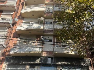 Departamento de 4 ambientes, La Matanza · Departamento 3 y 1/2 Amb Frente Balcon Terraza Alquiler Ramos Mejia