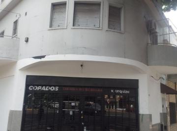 Local comercial de 8 ambientes, Villa del Parque · Esquina Unica